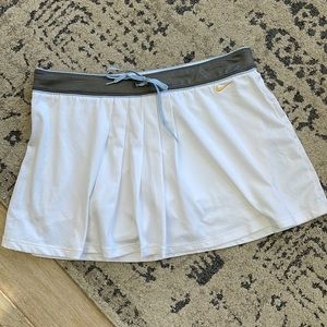 Nike White Sphere Dry Tennis Skirt